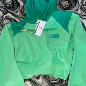 UGG MALLORY CROPPED HOODIE 💚